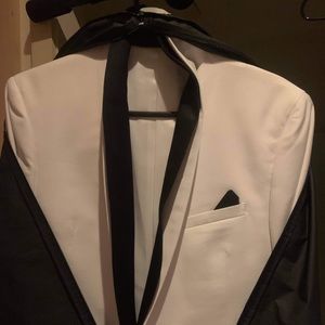 Politix Mens Suit Size Small